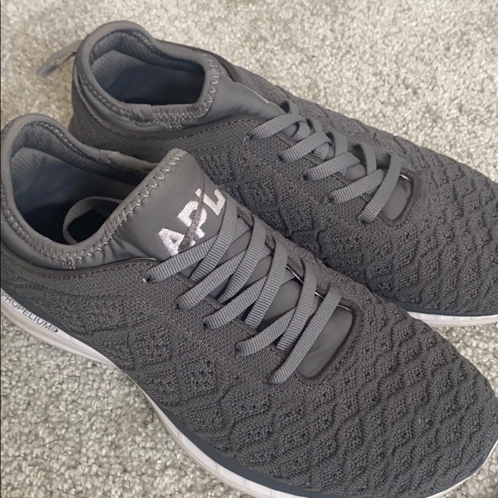 APL Techloom phantoms . Great condition worn once